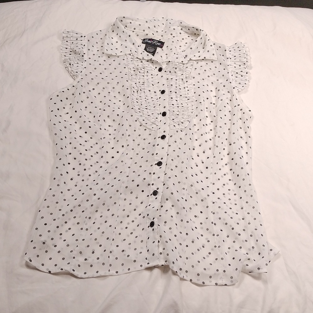 Susie Rose girls junior 15/17 sized sleeveless sheer blouse